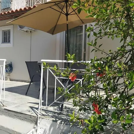 Mavrovouni House παραλιακό με αυλή, πλήρως εξοπλισμένο