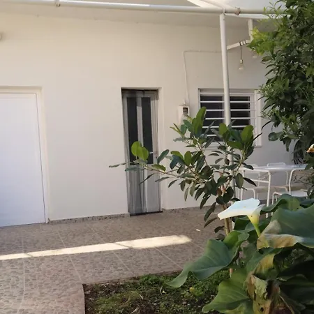 Seaside House With Garden Holiday home Derveni